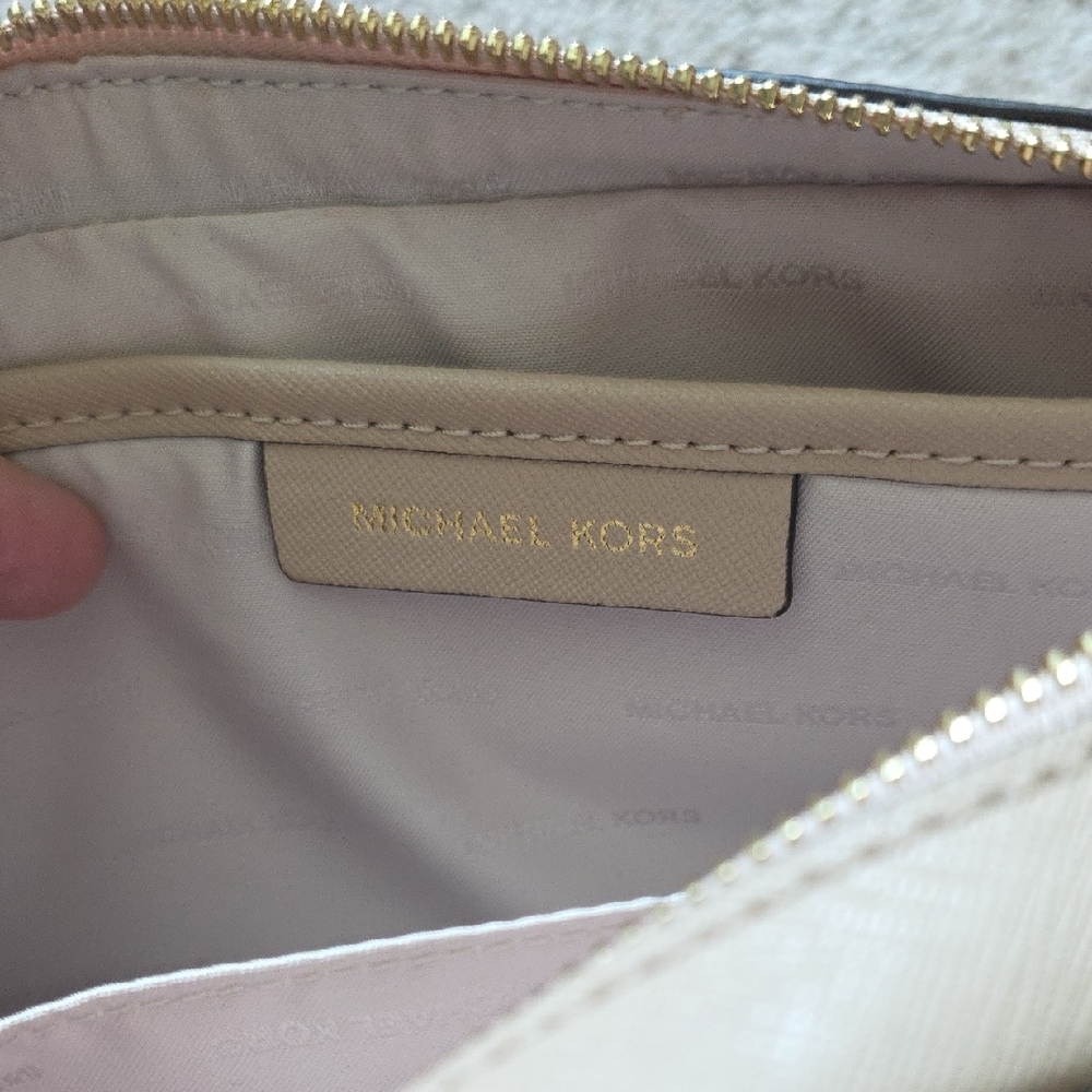 Michael Kors Beige Crossbody Bag - Picture 3 of 12